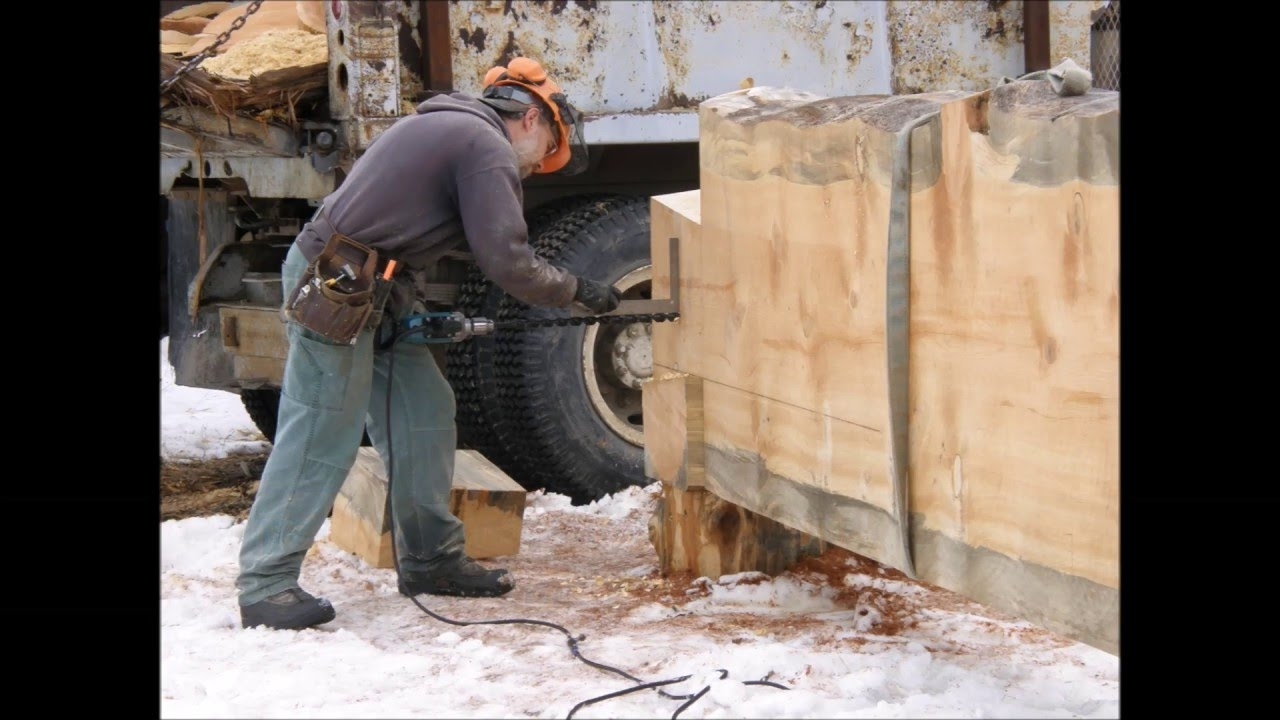 Nicola LogWorks Builds a Custom Ponderosa Pine Cabin