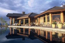 The Vanishing Edge Pool Post and Beam - Kelowna BC